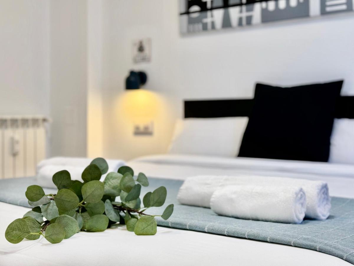 Charming Madrid Principe Pio Apartment Exterior photo